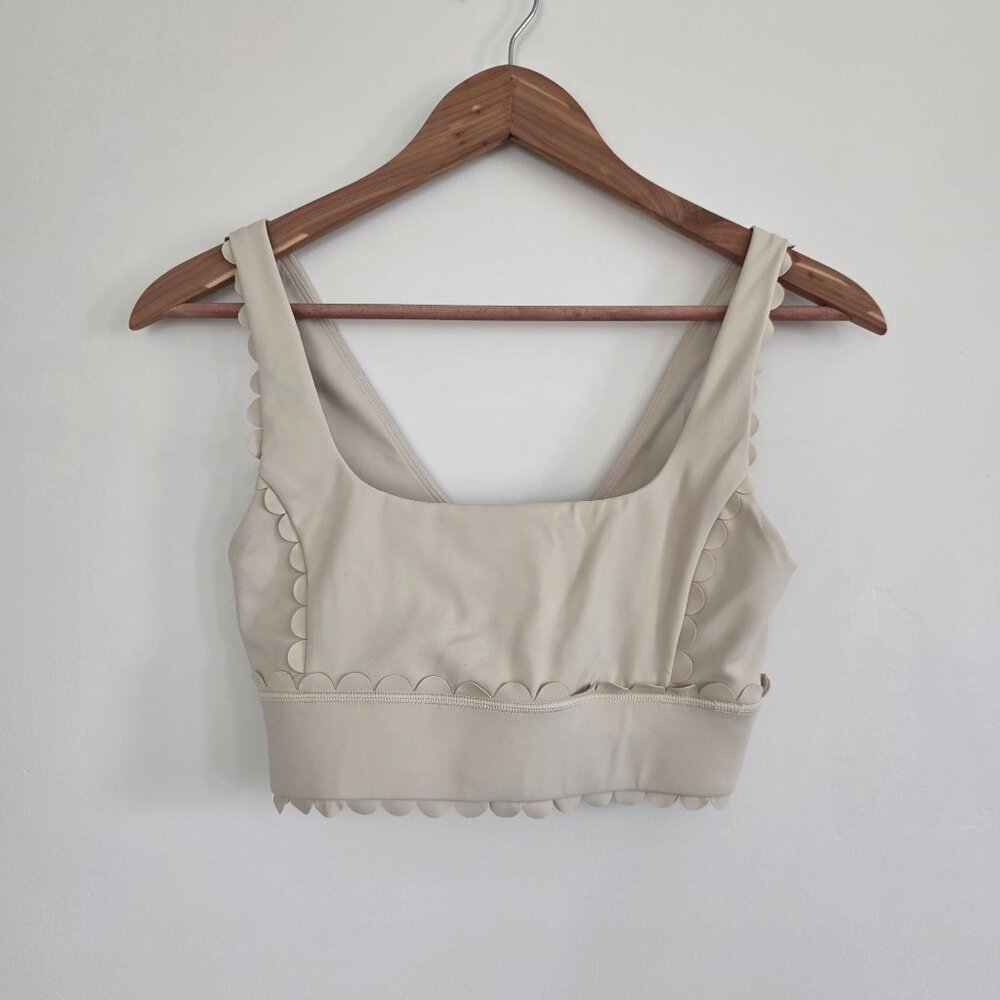 IVL Scallop Trim Beige Sports Bra – Size 4 | Women’s Activewear